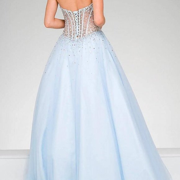 Jovani 47131SC Embellished Tulle Fuchsia Ballgown Size 0 - Picture 3 of 6